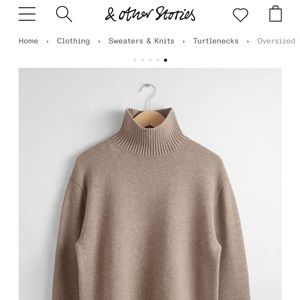 & Other Stories oversized turtleneck. Oatmeal color. Size S.